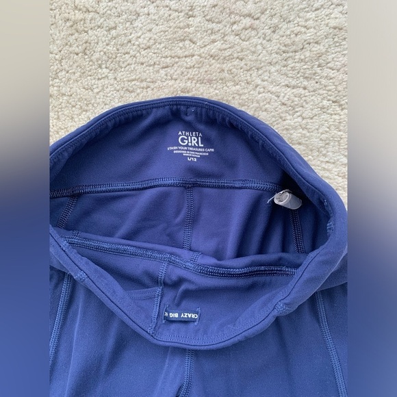 Athleta Girl Size L, 12, Navy Stash Your Treasures Capri Leggings - Picture 4 of 7